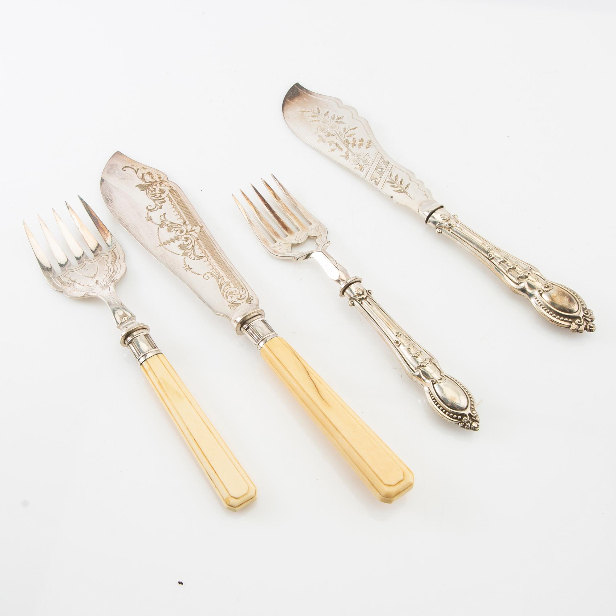 Serving utensils, 2 pairs of silver-plated around 1900.