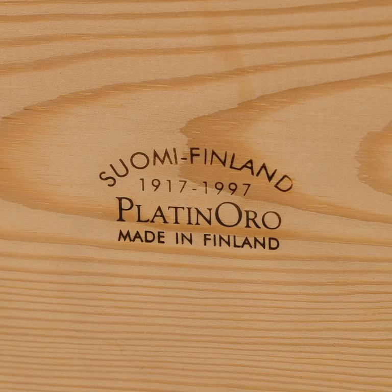 Pekka Piekäinen, vas, sterlingsilver, "Finlandia", Platinoro, Åbo.