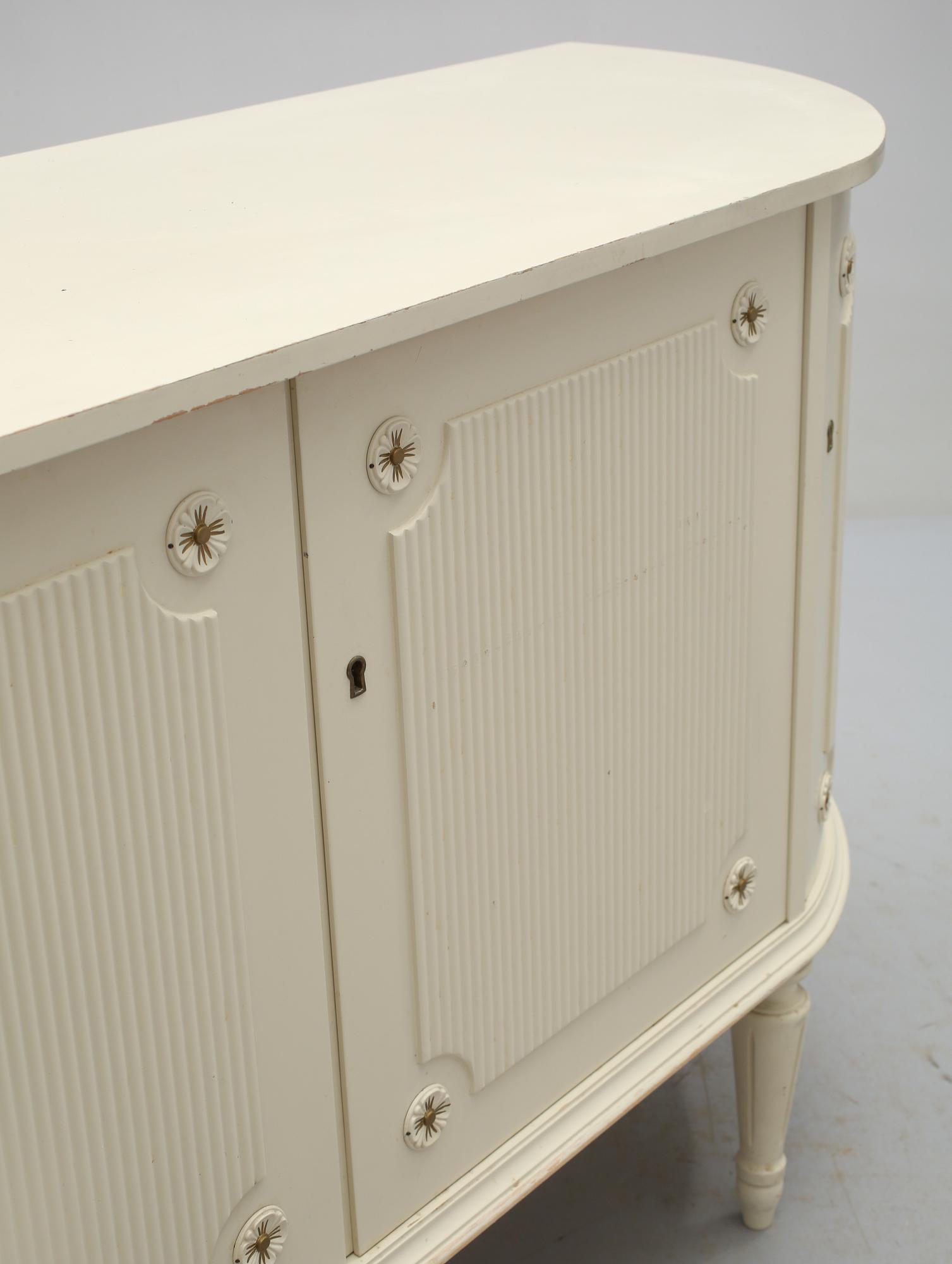 SIDEBOARD, gustaviansk stil, 1900-talets andra hälft.