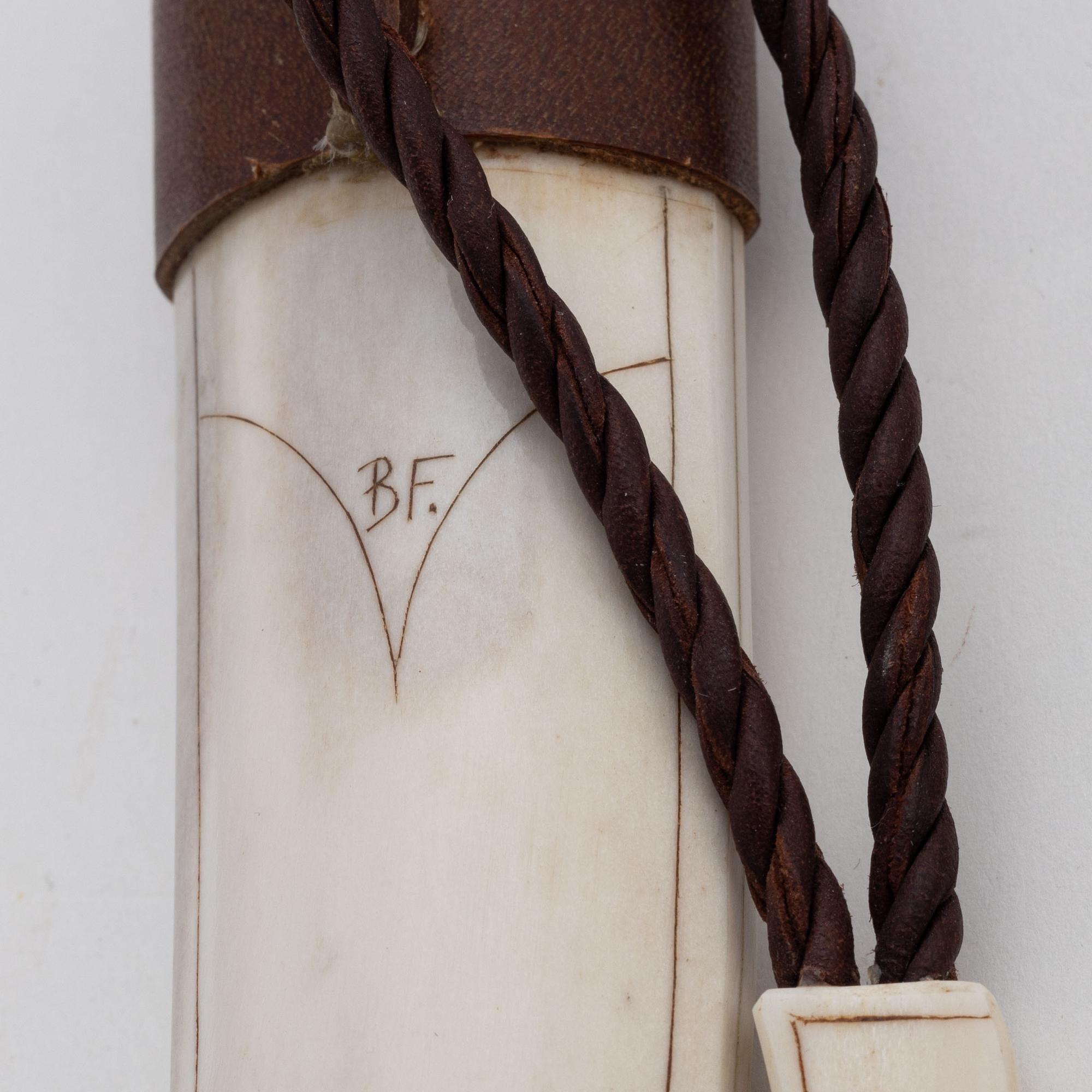 Bertil Fällman, halvhornskniv, monogramsignerad.