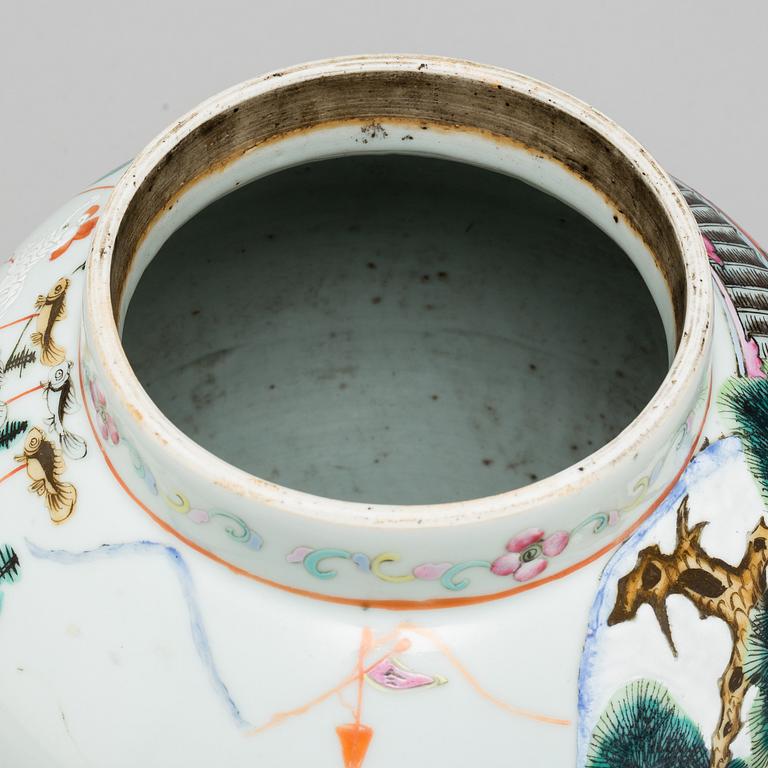 A famille rose vase with cover, late 19th century.