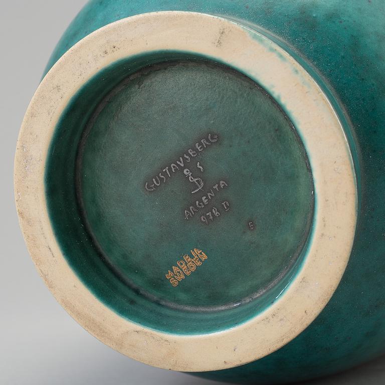 WILHELM KÅGE, an 'Argenta' stoneware vase from Gustavsberg, 1949.