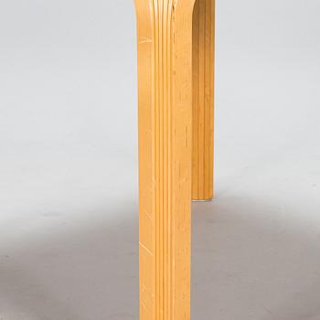 Alvar Aalto, bord, modell MX800C, Artek, 1900-talets slut.
