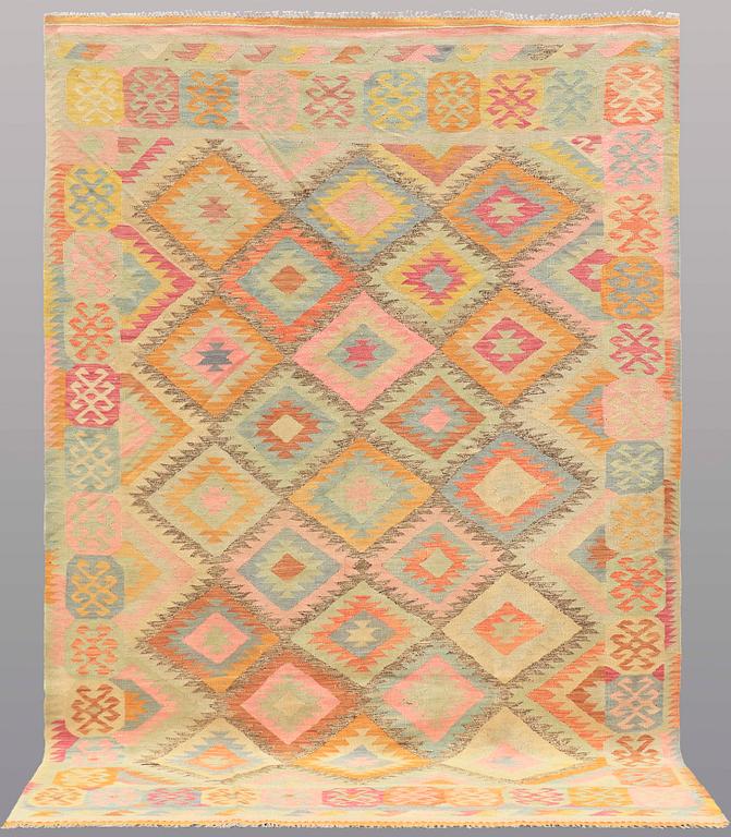 MATTO, Kilim, ca 300 x 204 cm.