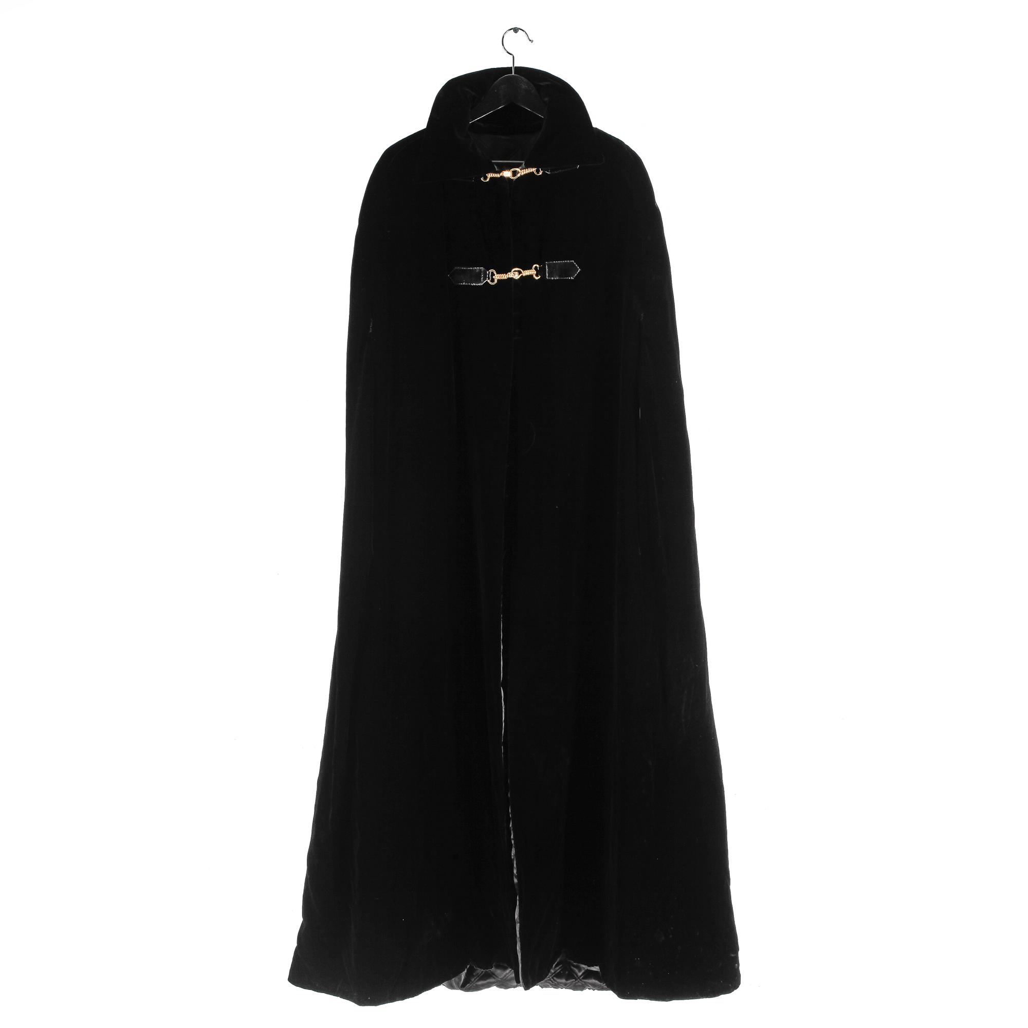 CAPE, Celine.
