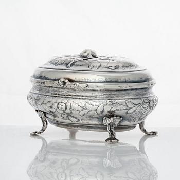 Friedrich Bernhard Alberts, sockerskrin, silver, Riga 1763-1778.