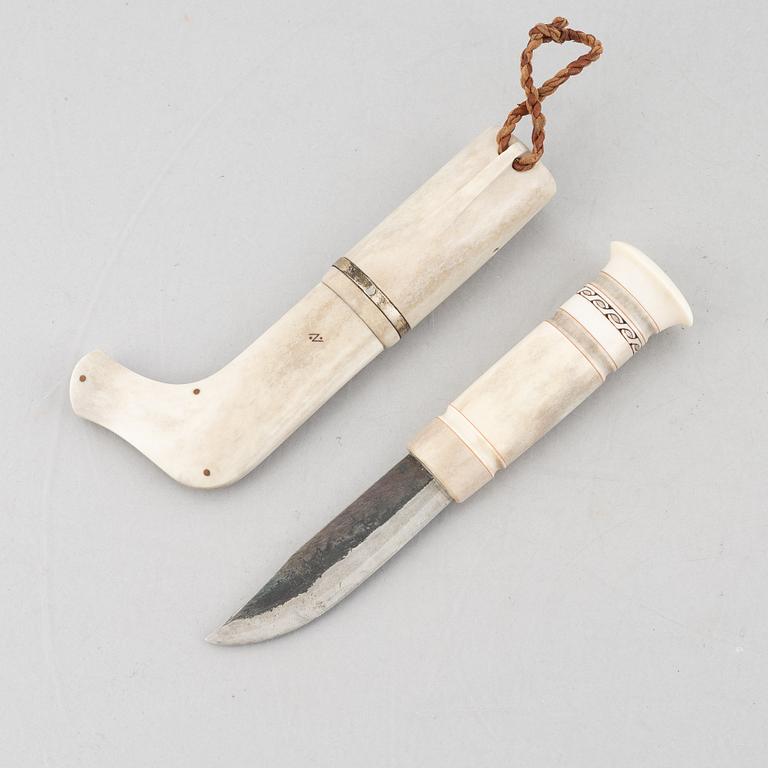 A reindeer horn knife.