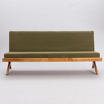 Olavi Hänninen, A 3-piece 1960s 'Bumerang' sofa suite for HMN Huonekalu Mikko Nupponen, Lahti, Finland.