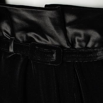 LADIES TUXEDO, Armani. Size 44.