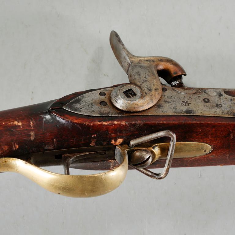 A percussion rifle, remade from flintlock rifle m/1820.