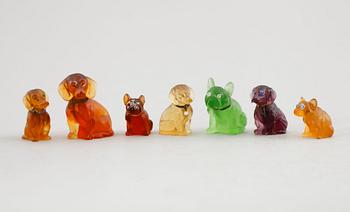 FIGURER, 7 st, glas, sekelskiftet 1900.