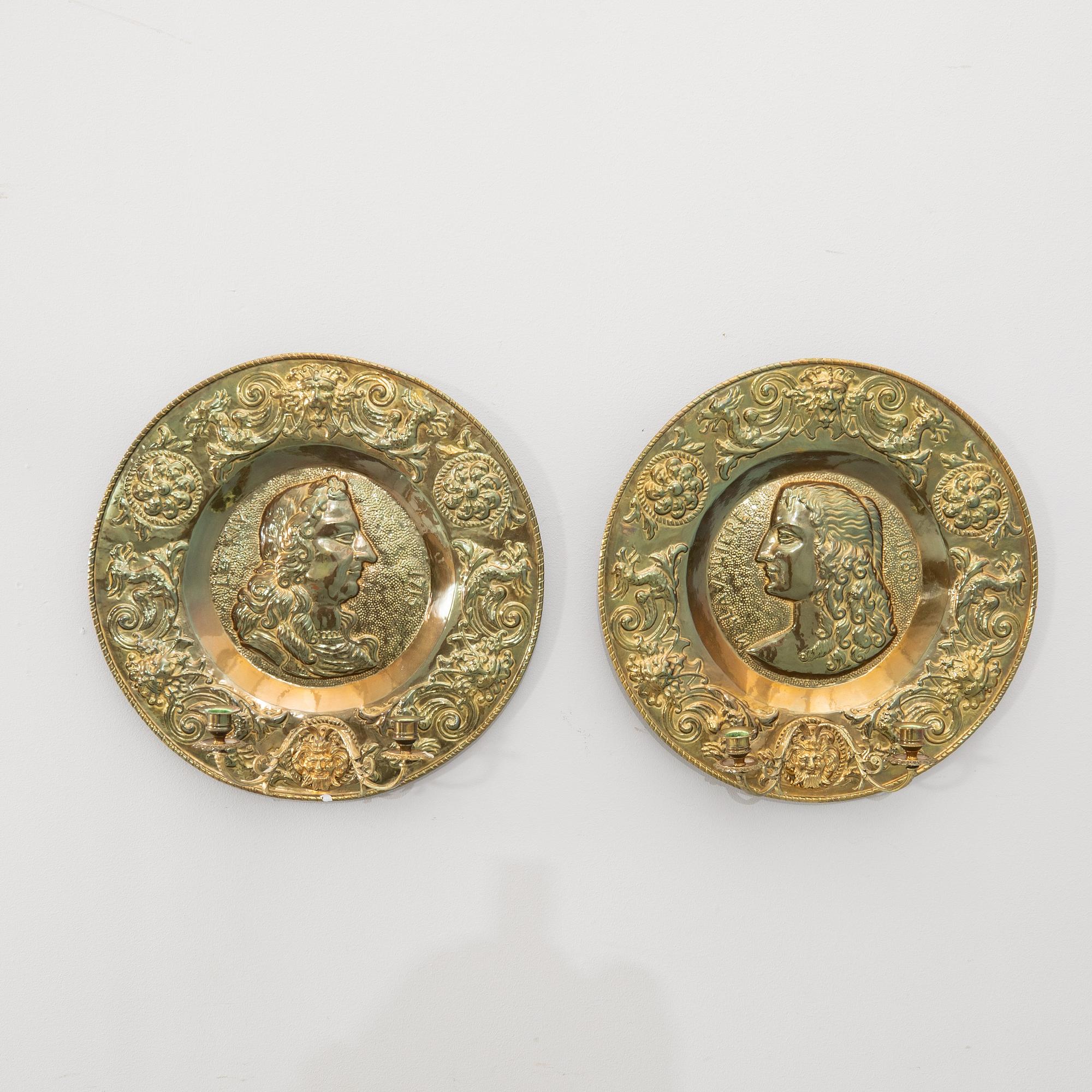 Light plates a pair Baroque style first half of the 20th century.