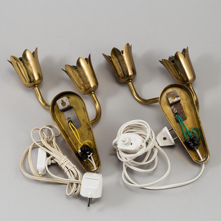 2 brass wall lights probably Fog & Mørup, second half of the 20th century.