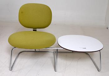 FÅTÖLJ MED BORD, design Jasper Morrisson för Artifort.