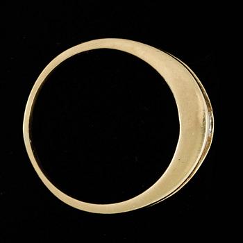 RING, 18k guld med briljantslipad diamant ct 0,1 ct. Vikt ca 3,2 gram.