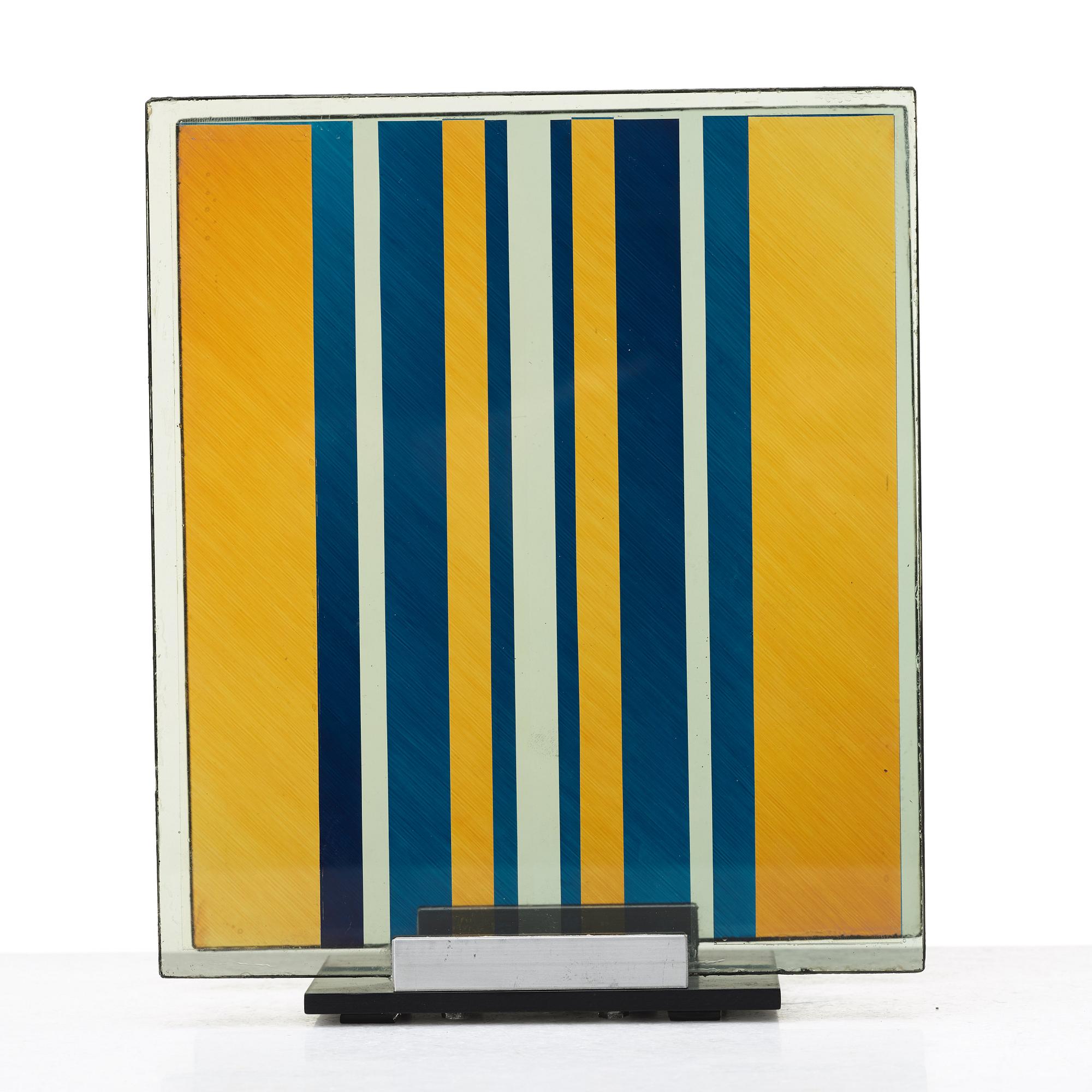 ERIC H OLSON, Optochromi, glas och plexiglas, undertill signerad Eric H. Olson och daterad AG -62.