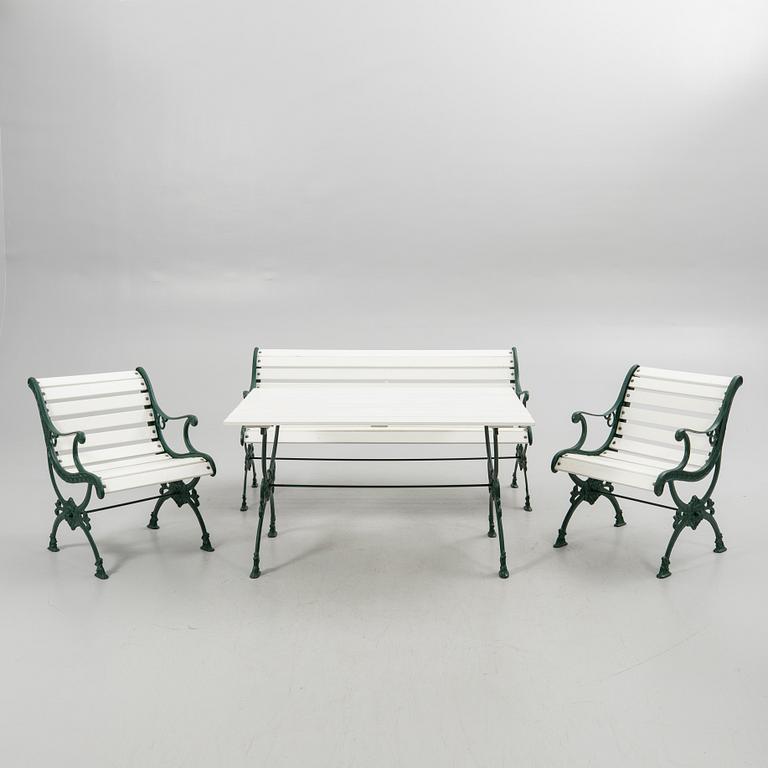 Garden group, 4 pieces, second half of the 20th century.