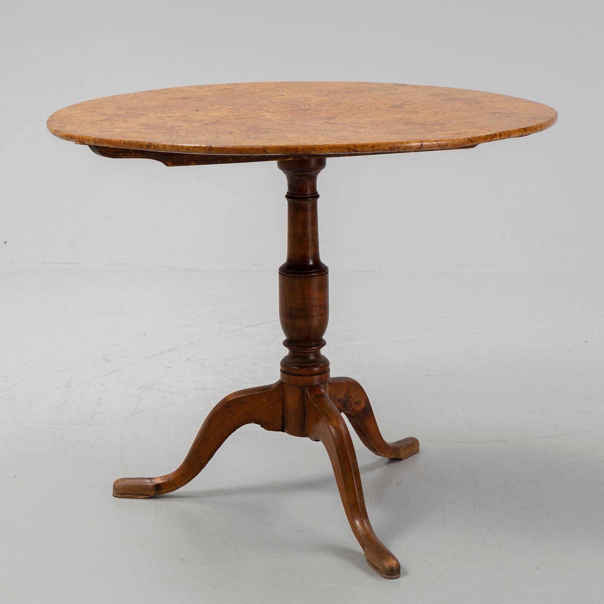 Bord, av Jacob Sjölin (mästare i Köping och Kungsör 1767-1785).