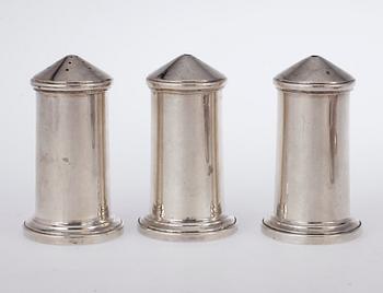 PARTI SILVER, 11 delar, främst Sverige och England, bl.a J Gloster Ltd, Birmingham, 1933. 
Vikt ca 244 gram.