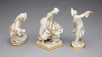 FIGURINER, 3 st, porslin, rokokostil, Bing & Gröndahl, 1900-talets första hälft.
