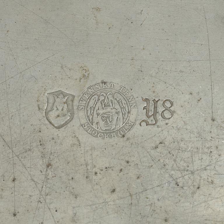 Estrid Ericson, askar, ett par, tenn, modell A1022 samt 364, Firma Svenskt Tenn, Stockholm 1949.