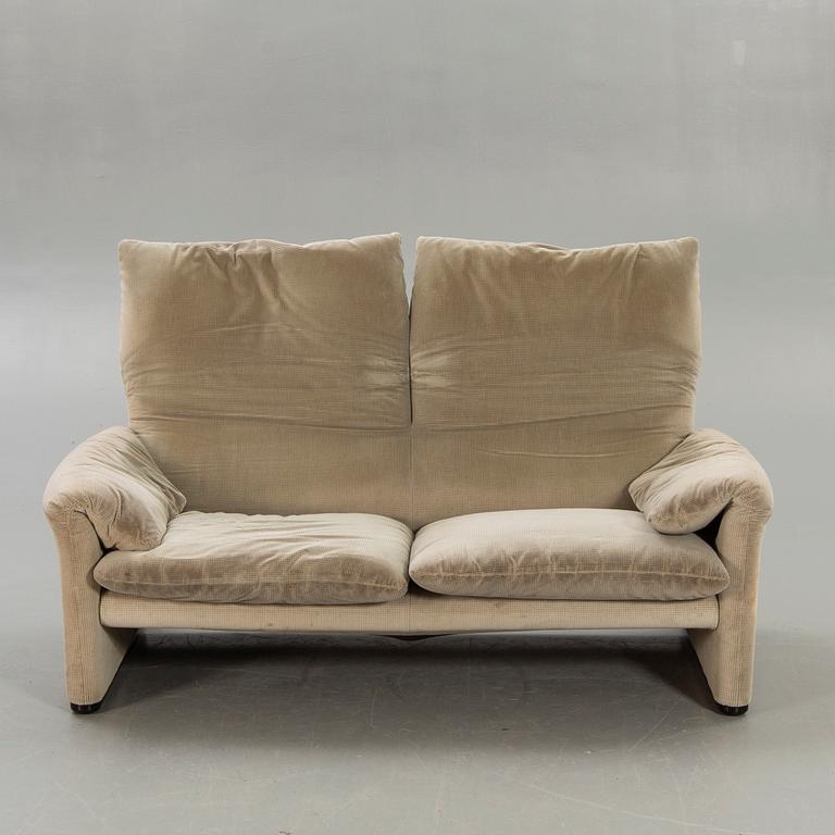 Vico Magistretti, sofa "Maralunga" for Cassina later part of the 20th century.