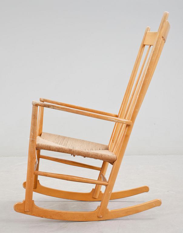 GUNGSTOL. "J16", Hans J Wegner, Co-Op Möbler, Danmark.