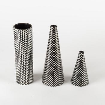 Stig Lindberg, a set of three stoneware 'Domino' vases, Gustavsberg.