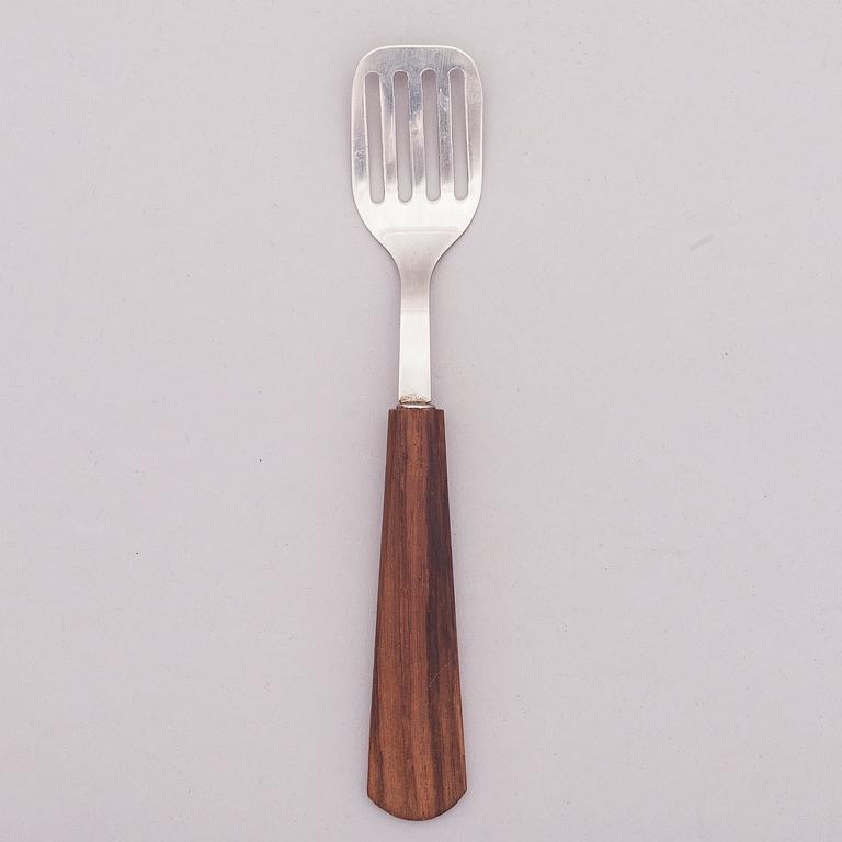 BERTEL GARDBERG, A 25-piece set of 'Triennale' cutlery, manufactured by Fiskars. Designed in 1956-57.