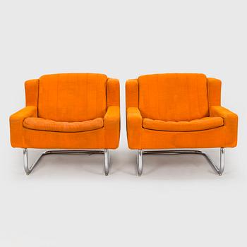 Esko Pajamies, a pair of 1970's 'Contra' easy chairs for Asko, Finland.