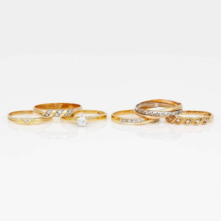 RINGAR, 6 st, mestadels 18K guld med olikslipade diamanter, tot ca 0,45 ct. Total vikt ca 11,68 g.