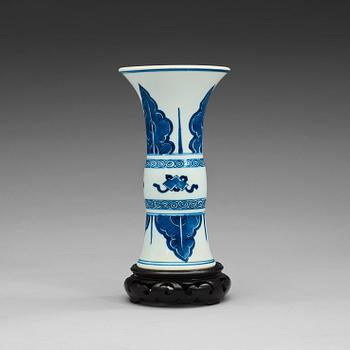 1716. A blue and white Gu shaped vase, Qing dynasty, Kangxi (1662-1722).