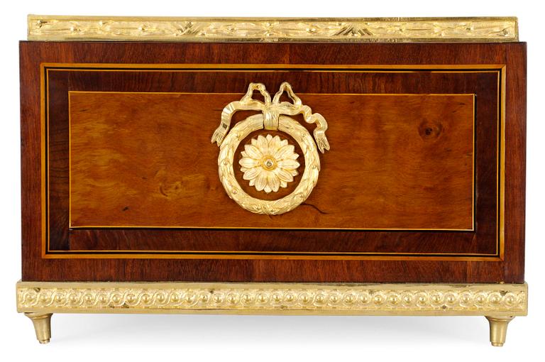 Myntkabinett, av Georg Haupt, signerat och daterat 1780. Gustavianskt.