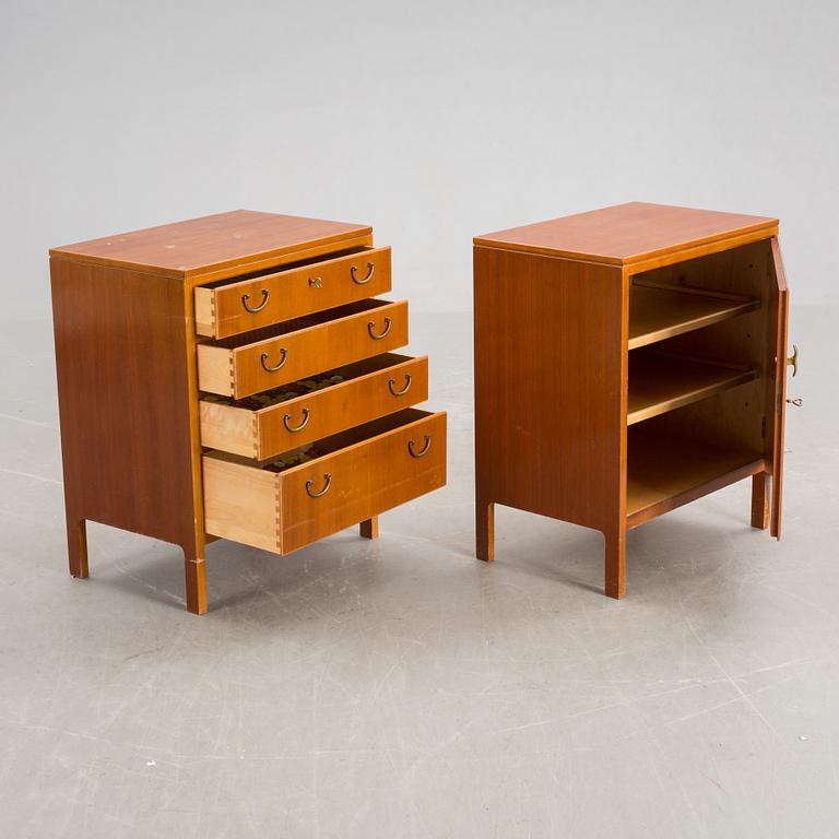 BYRÅ och SKÅP, 2 delar, "Futura"-serien, David Rosén, Nordiska Kompaniet, 1900-talets mitt.