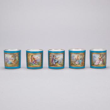 ASTIASTON OSIA, 11 kpl, Sèvres-muistuttava merkki, 1800-luku.