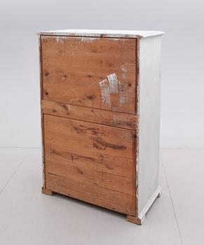 KLÄDSKÅP, 1800-talets andra hälft.