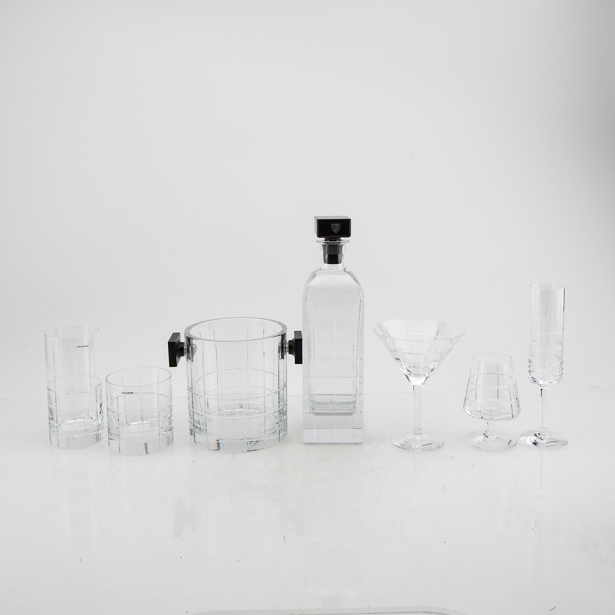 Jan Johansson, a 32 pcs glass service "Street" from Orrefors later part of the 20th century.