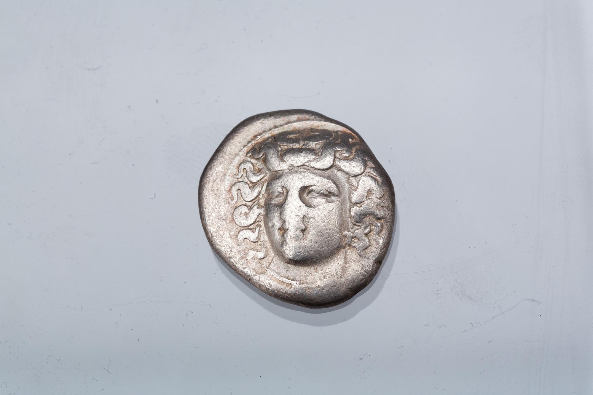 MYNT, silver Drachm. Grekland 365-356 f.kr. Ca 6g.