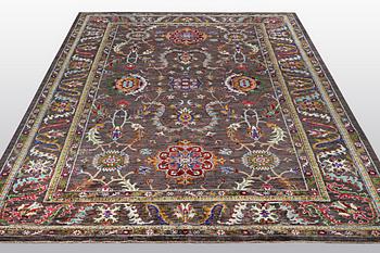 A carpet Zeigler design, ca 305 x 208 cm.