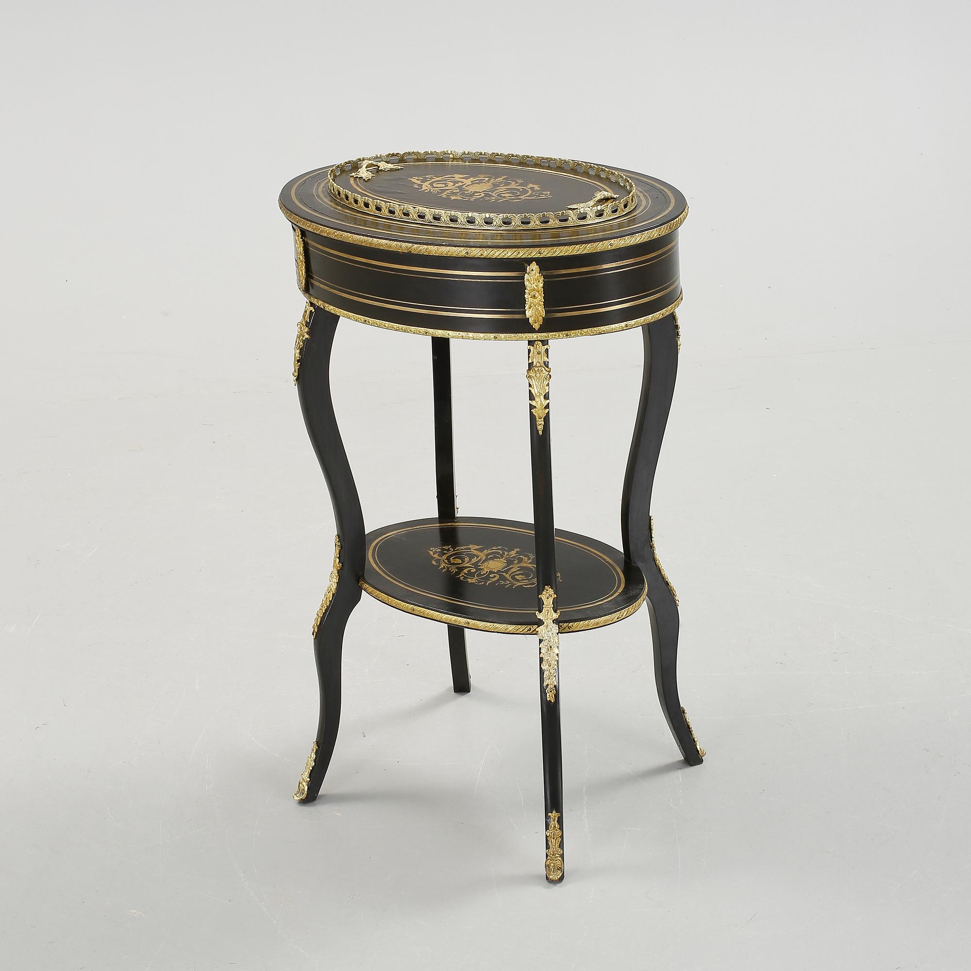 BLOMBORD, Louis XIV-stil, omkring år 1900.