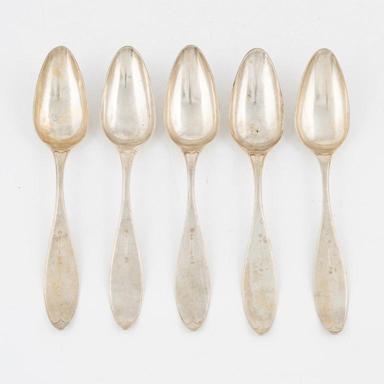 A set of five silver dining spoons, mark of Bengt Tornberg, Linköping 1828.