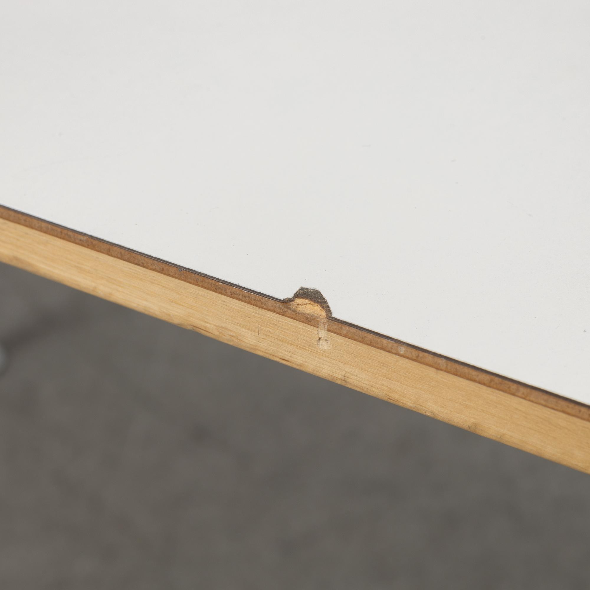 Bruno Mathsson & Piet Hein, dining table, "Superellipse", Mathsson International, 2009.