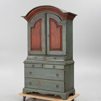 A Cabinet, 18th century..