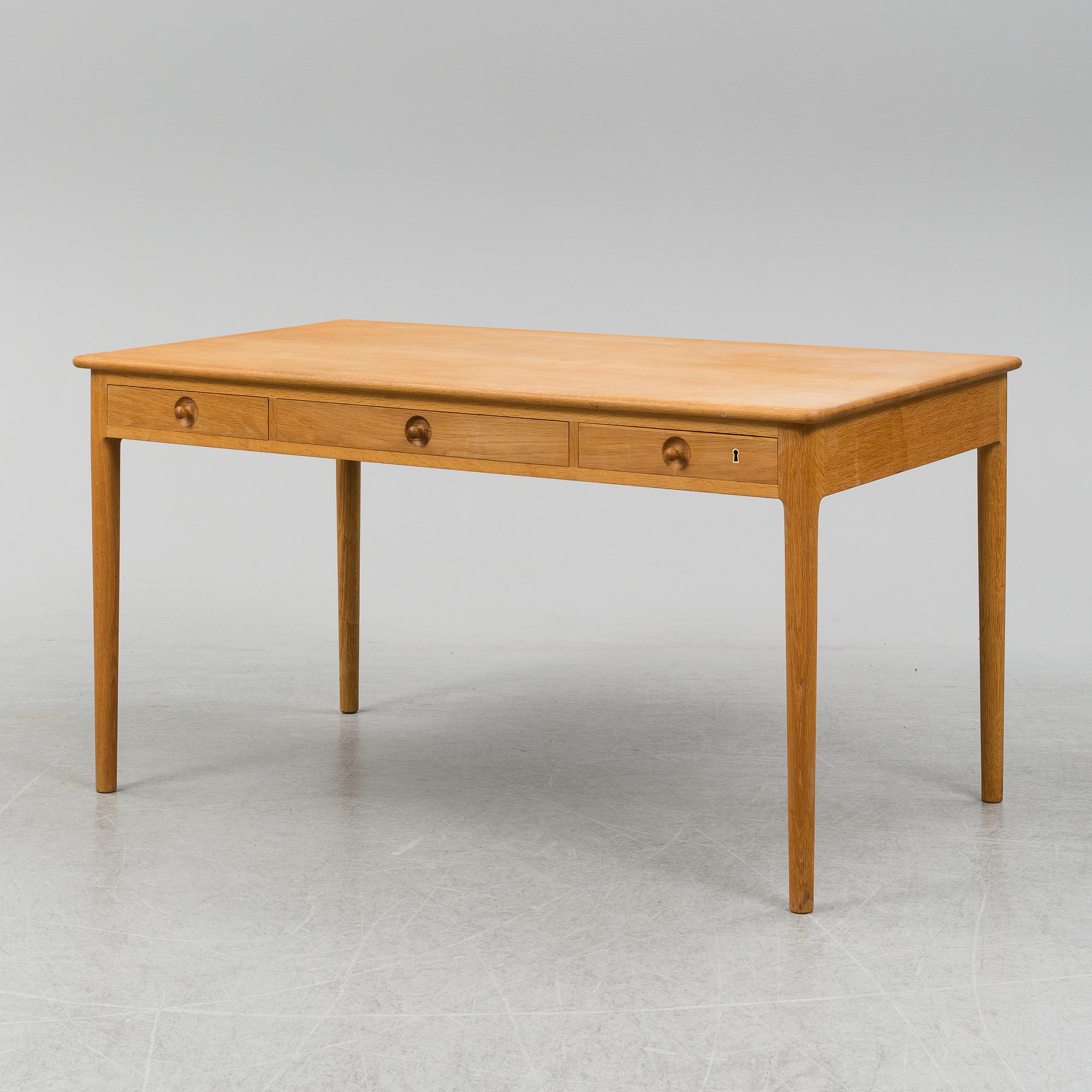 HANS J WEGNER, skrivbord, AT-305, Andreas Tuck, 1900-talets andra hälft.