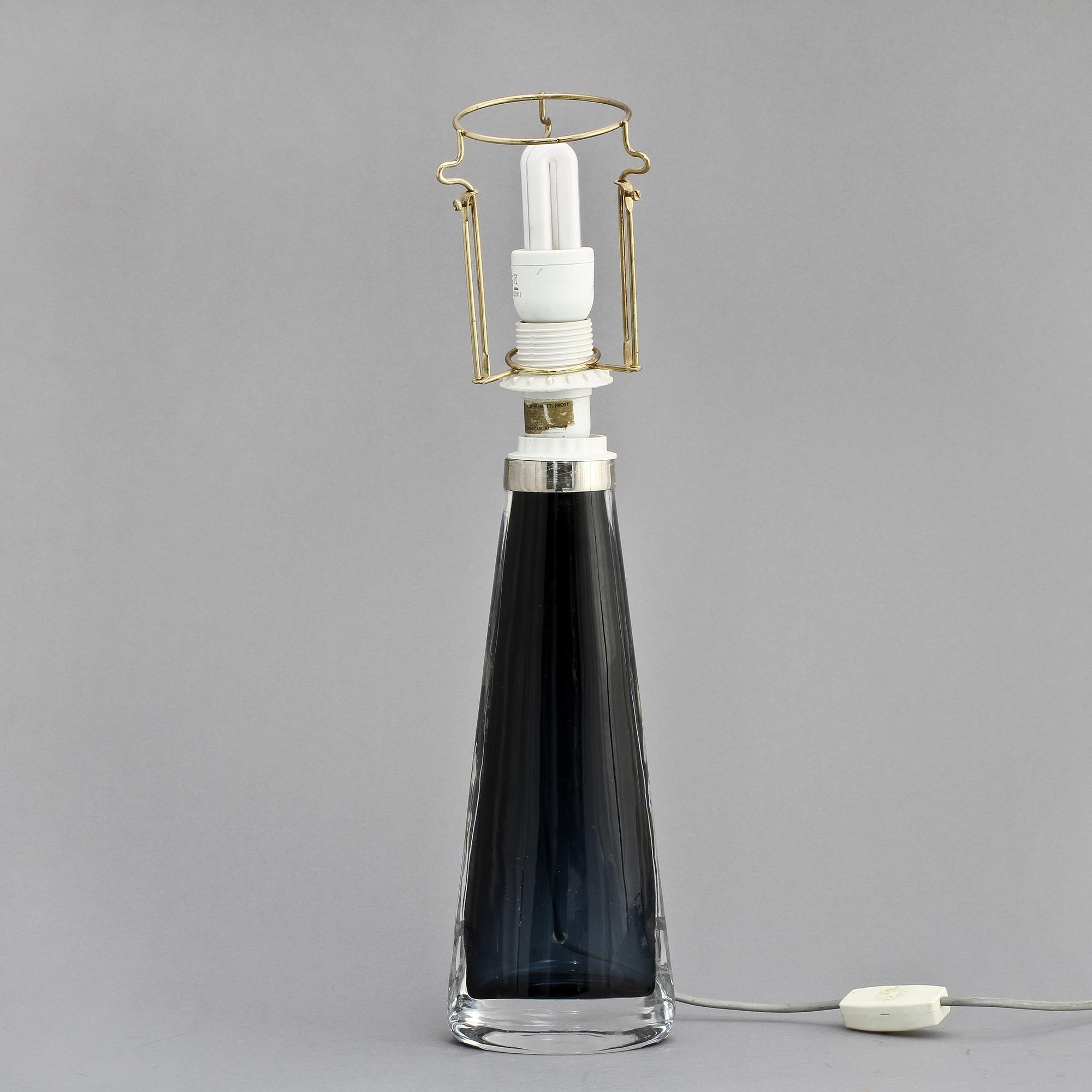 BORDSLAMPA, glas, Carl Fagerlund, Orrefors, 1900-talets andra hälft.