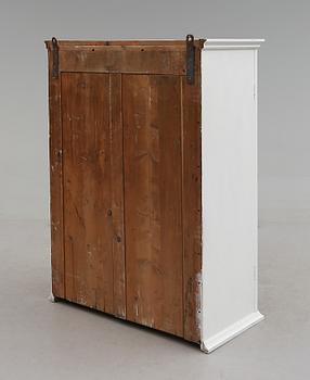 HÄNGSKÅP, 1800-talets andra hälft.