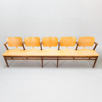 Ilmari Tapiovaara, An early 1950s five-seater 'Domus' bench row.