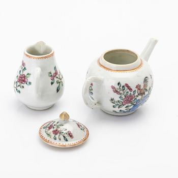 A Chinese famille rose porcelain teapot with cover and milk jug, Qing dynasty, Qianlong (1736–95).