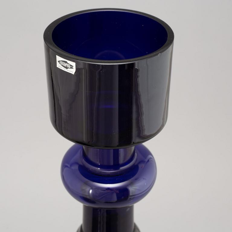 Oiva Toikka, a glass candlestick, Nuutajärvi, Notsjö, Finland.