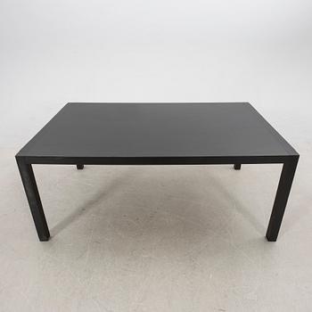 Dining table, 21st century.